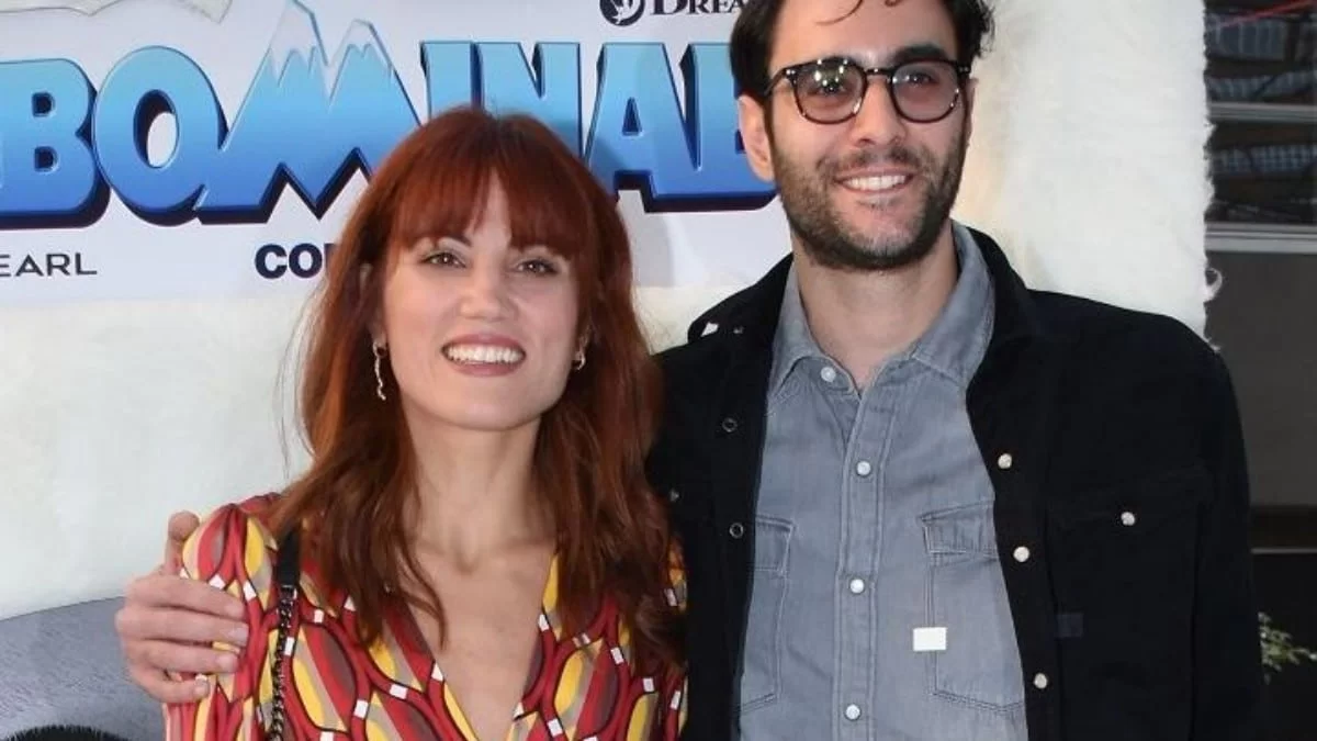 Μαίρη Συνατσάκη: Δημοσίευσε την πρώτη φωτογραφία με φουσκωμένη κοιλίτσα από την παραλία