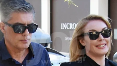 Ήταν κόκκινο της φωτιάς και το οδηγούσε ο Ευαγγελάτος - Το κάμπριο που βόλταρε η Στεφανίδου