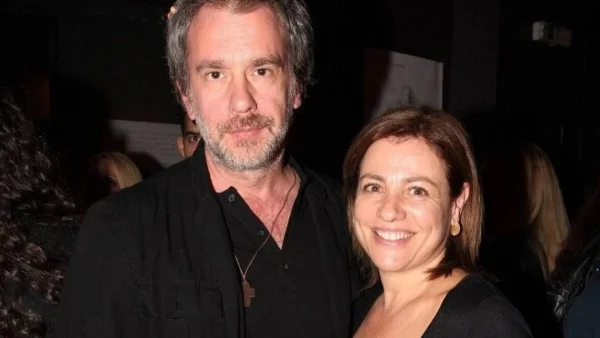 Αλέξανδρος Σταύρου - Μαριάννα Τουμασάτου: Η σπάνια φωτογραφία με την κορούλα τους! Είναι αχώριστοι