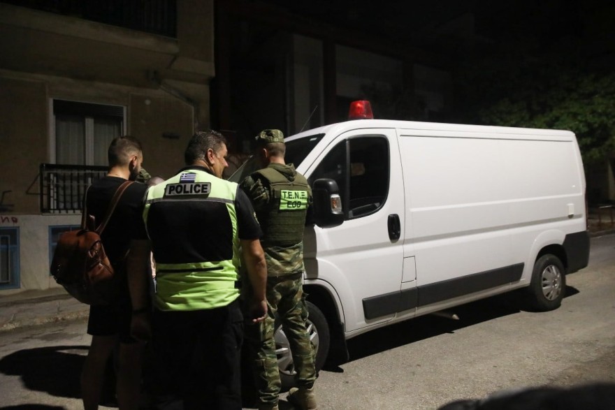 Βούλα - Βιασμός