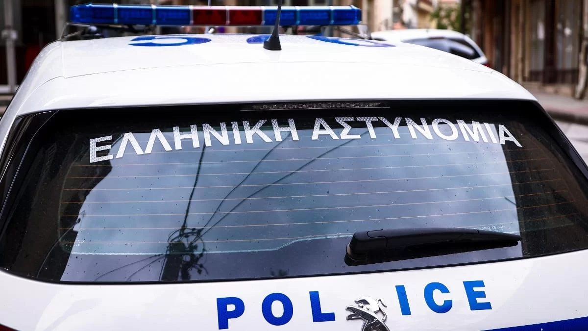 Αιματηρό περιστατικό στα Χανιά: Μαχαίρωσαν 37χρονο έξω από μπαρ
