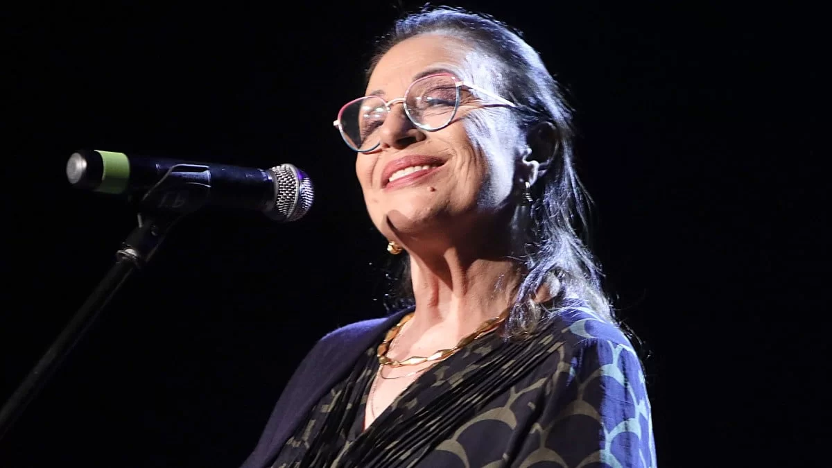 Σήμερα είναι σαν αδέλφια - Αυτός είναι ο πρώτος σύζυγος της Χάρις Αλεξίου με τον οποίο υιοθέτησαν τον Μάνο