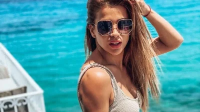 Ταξίδεψε μέχρι την Αλεξανδρούπολη για έναν λόγο - Η συγκινητική έκπληξη της Ελένης Χατζίδου στους γονείς της