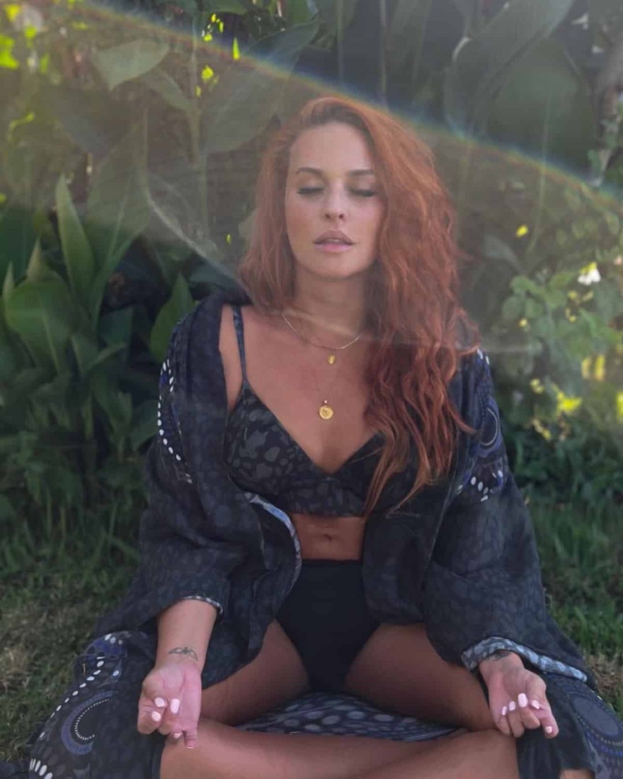 Σίσσυ Χρηστίδου αρετουσάριστη φωτογραφία μαγιό