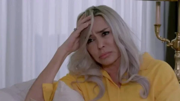 Elif: Η Χουμεϊρά κάνει το μεγάλυτερο λάθος - Την ακούνε στο τηλέφωνο να λέει...