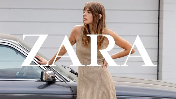 Μοιάζει σα να την πήρες από ακριβό οίκο, όμως κοστίζει 29,95 ευρώ - Maxi φούστα και μπότες στο Zara