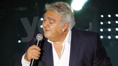 Ολόιδιος ο Πασχάλης Τερζής: Γοητευτικός και με καταγάλανα μάτια ο άγνωστος γιος του, Γιώργος