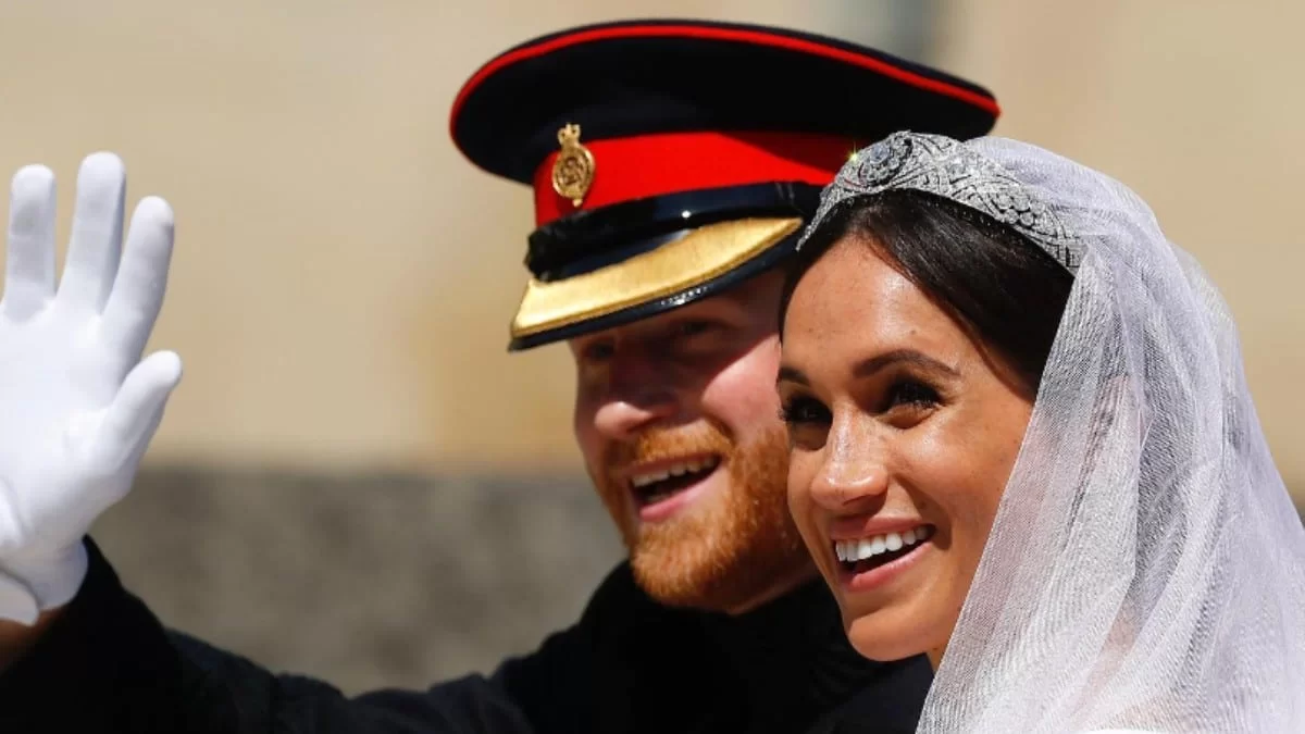 Συγκινεί ο δημόσιος αποχαιρετισμός του Πρίγκιπα Χάρι στη βασίλισσα Ελισάβετ - «Λείπεις ήδη πολύ»