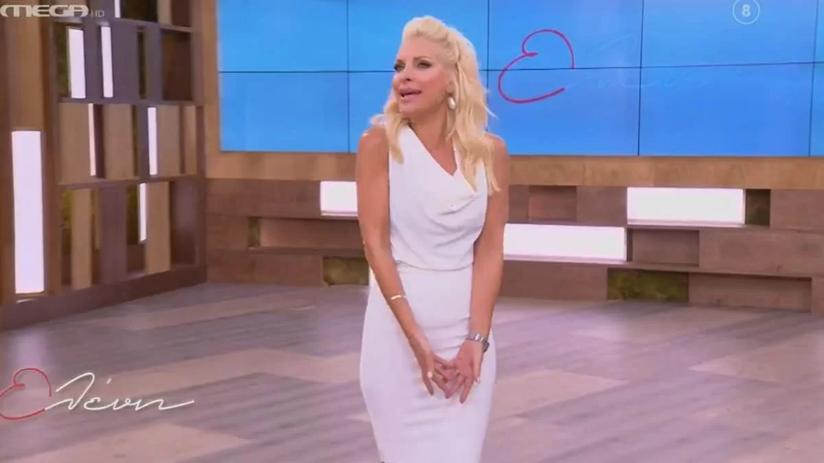 Φόρεσε στενό "καυτό" φόρεμα για να τον υποδεχτεί - Πρώην συνεργάτης της Μενεγάκη επέστρεψε στο πλατό