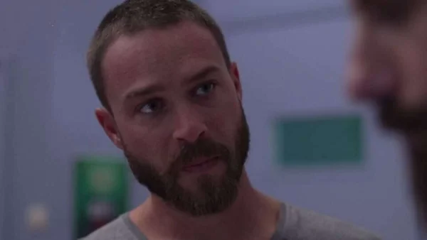 Άγρια Γη: Ο Άρης αναγνωρίζει το πρόσωπο του απαγωγέα του