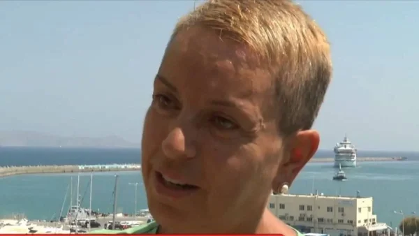 «Βλέπεις τον εαυτό σου να μεταμορφώνεται σε κάτι άλλο» - Συγκλονίζει η Αντιγόνη Ανδρεάκη για την μάχη της με τον καρκίνο