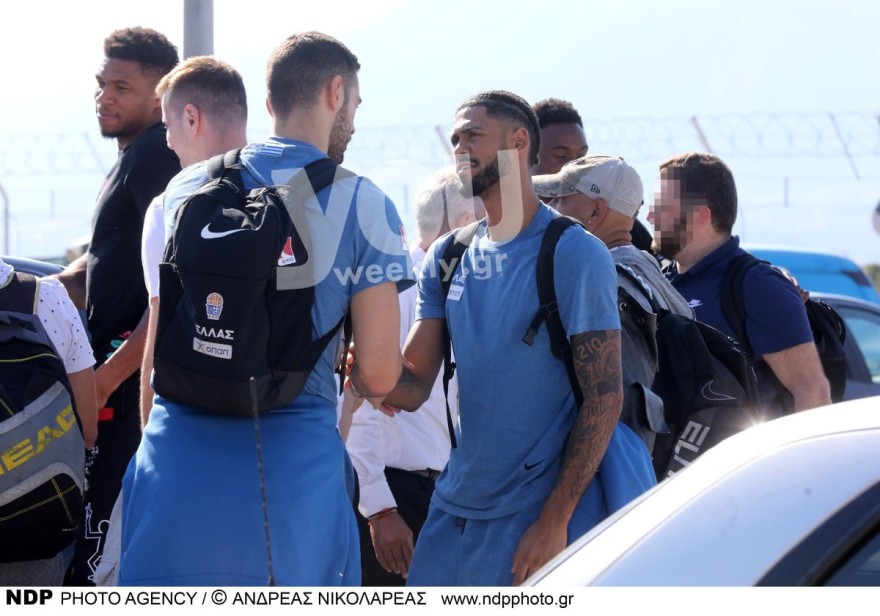 Ντόρσει και Παπαπετρου κατά την άφιξή τους στην Ελλάδα