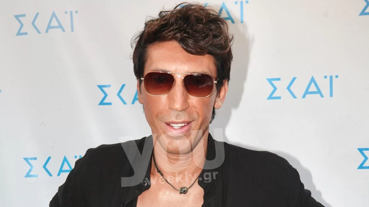 Γλωσσόφιλα και τρυφερά χάδια για τον Κωνσταντίνο Εμμανουήλ - Αποκάλυψε για πρώτη φορά το πρόσωπο της συντρόφου του