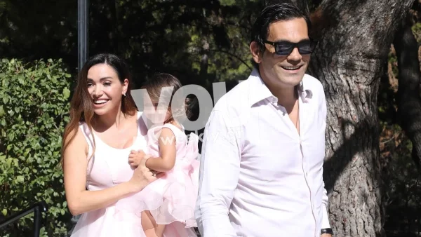 ''Το καθυστερήσαμε λόγω...'' - Οι πρώτες δηλώσεις της Όλγας Φαρμάκη μετά τη βάπτιση της κόρης της