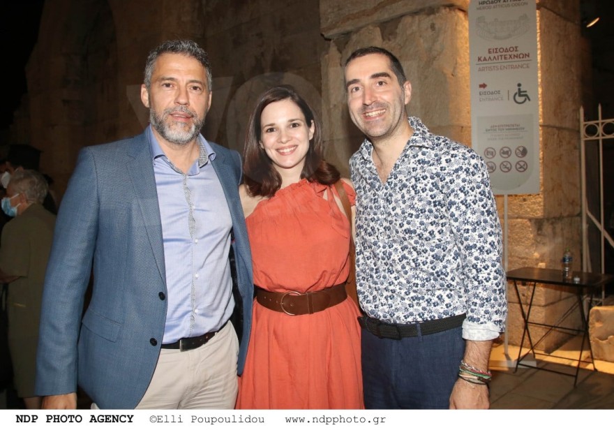 Βραδινή έξοδος για την Ευγενία Δημητροπούλου 