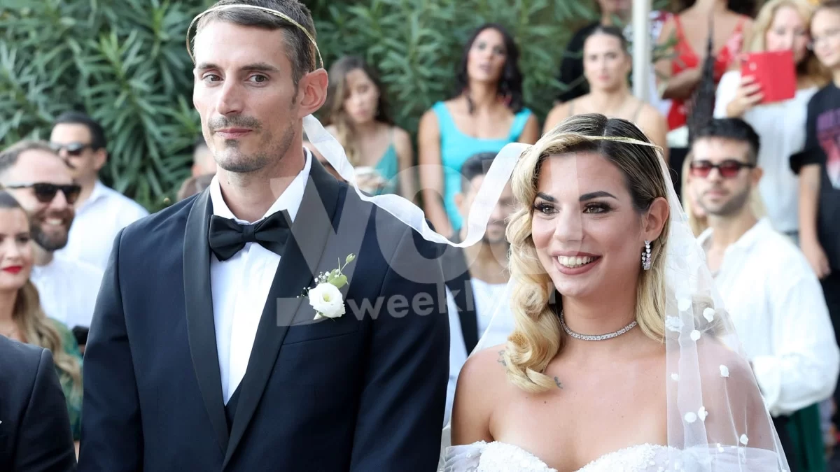 Καλοντυμένες και κακοντυμένες στο γάμο της Σταυρούλας Χρυσαείδη και του Παναγιώτη Τριβυζά