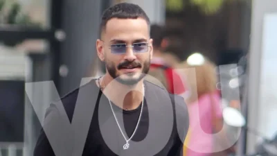 Τη φιλούσε στο μέτωπο - ''Στάζουν'' μέλια οι αναρτήσεις του Γκέντσογλου με τη σύντροφό του Κίκα Τσέκου