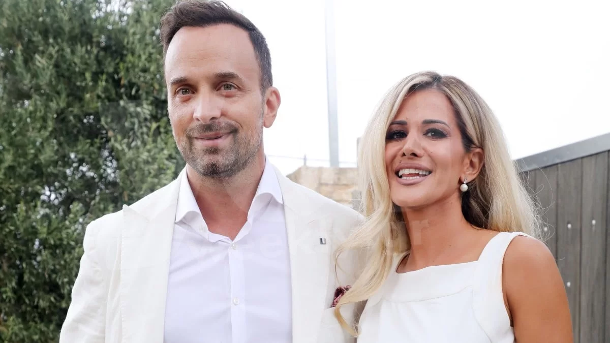 Τα "έσπασαν" στη δεξίωση για τα βαφτίσια της κόρης τους Λιανός - Καραλέξη! Οι χοροί και η live μουσική με Δείξιμο και Βαρδή