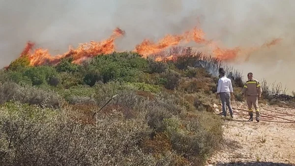 Ανησυχία με τη φωτιά στα Κύθηρα - Γίνονται ρίψεις