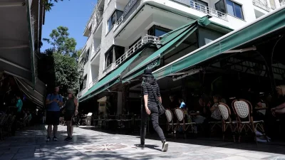 Είχε αγκαλιά τα 50.000 ευρώ - Νέες αποκαλύψεις για τον 34χρονο που έπεσε στο «κενό» στο Κολωνάκι