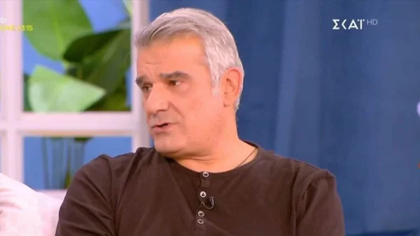 «Είχα έρθει σε μια εκπομπή σου και...» - Η δημόσια συγγνώμη του Κώστα Αποστολάκη στην Φαίη Σκορδά