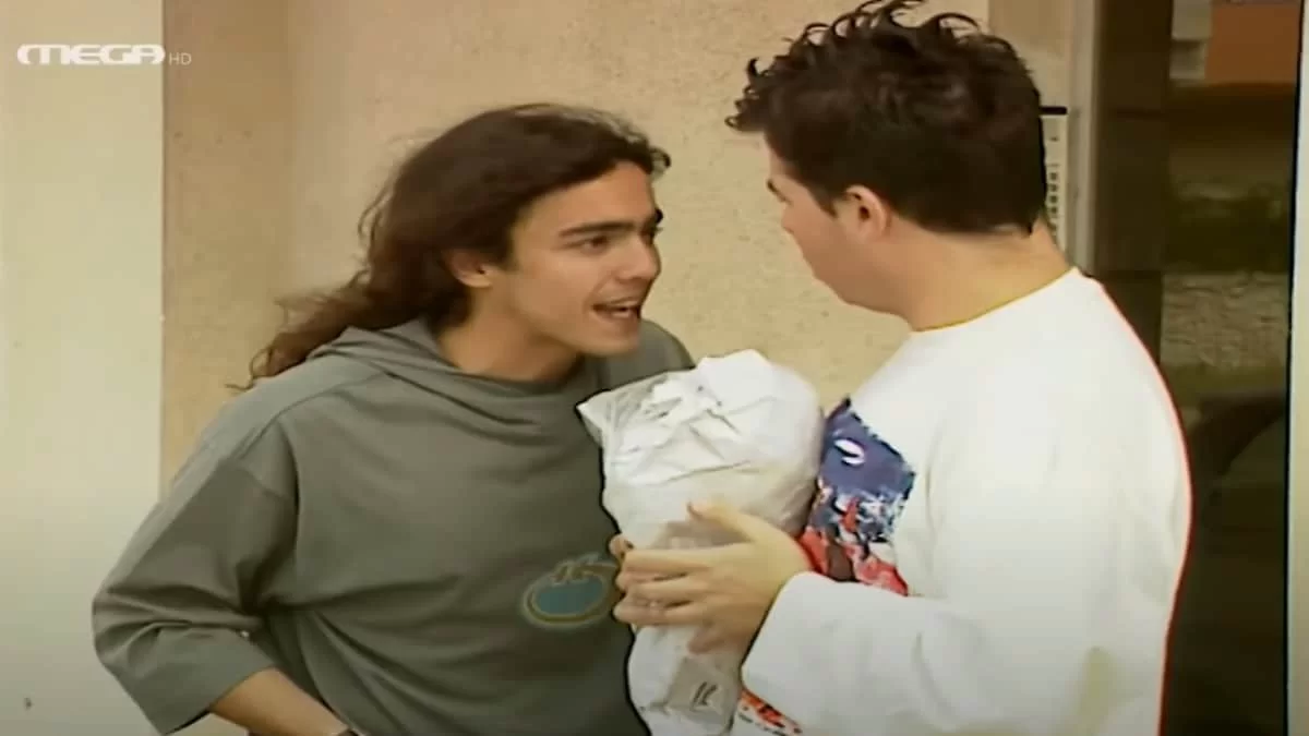 Τότε έπαιζε τον έφηβο, σήμερα είναι 42 ετών - Δείτε πόσο έχει αλλάξει ο Λεωνίδας από το "10 λεπτά κύρηγμα"