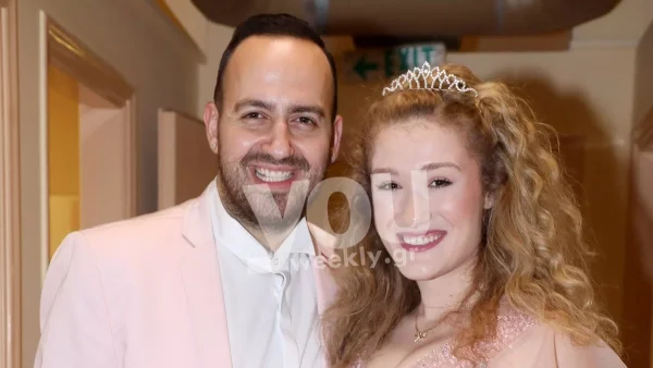 Με χρυσά έπιπλα, πισίνα και πολλά δωμάτια - Η βίλα Μαυρίκιου και Ιλάειρας, δώρο του πεθερού στους νιόπαντρους