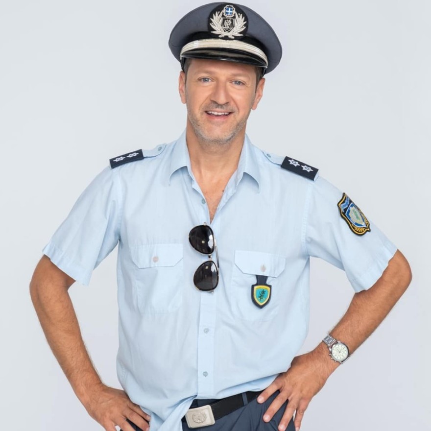 Εκτός Υπηρεσίας - Ο ηθοποιός της σειράς 