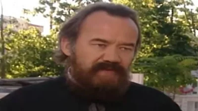 Εξαφανισμένος από τα φώτα της δημοσιότητας ο παπά Θεόκλητος από τη σειρά "Αγάπης Μαχαιριά" - Πού είναι σήμερα