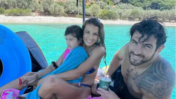 Τριώροφη τούρτα και ένας χώρος γεμάτος μπαλόνια - Το φαντασμαγορικό πάρτι γενεθλίων για την κόρη της Χατζίδου και του Ετεοκλή Παύλου