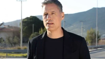 "Τώρα που αυτή πέθανε..." - Χαμός με την ανάρτηση του Γρηγόρη Πετράκου για τον θάνατο της βασίλισσας Ελισάβετ