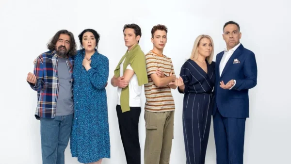 «Η σειρά τα σπάει» - Αποθεώθηκε από τους χρήστες του Twitter στην πρεμιέρα η σειρά, «Ποιος Παπαδόπουλος;»