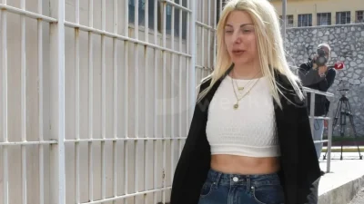 Εσπευσμένα στο νοσοκομείο η Έλενα Πολυχρονοπούλου - Το πρόβλημα υγείας που την ταλαιπωρεί