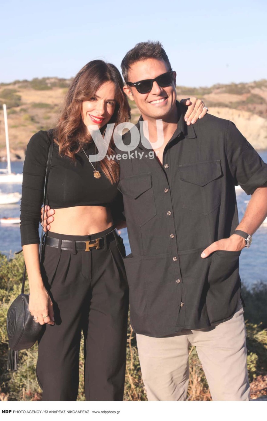 Ο Σάββας Πούμπουρας και η σύζυγός του στα βαφτίσια του γιου της Κλέλιας Πανταζή