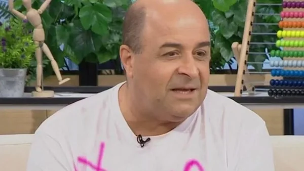 «Αν δεν ξέρει ποιος είναι και τι κάνει 32 χρόνια...» - "Τελείωσε" με δύο κουβέντες ο Σεφερλής τον Λαζόπουλο