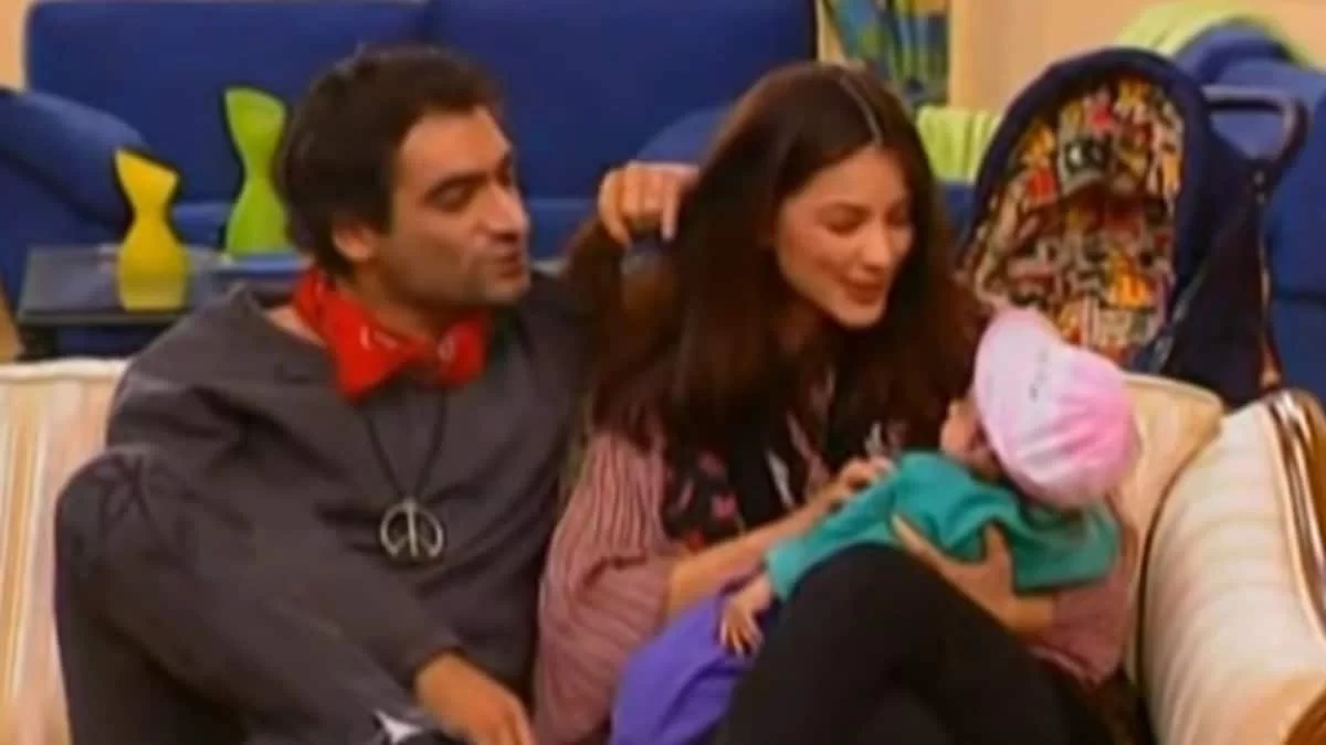 Με αγορέ μαλλιά και εξαφανισμένη από την τηλεόραση - Πώς είναι σήμερα η μητέρα του Χρυσάνθεμου από το «Κωνσταντίνου και Ελένης»