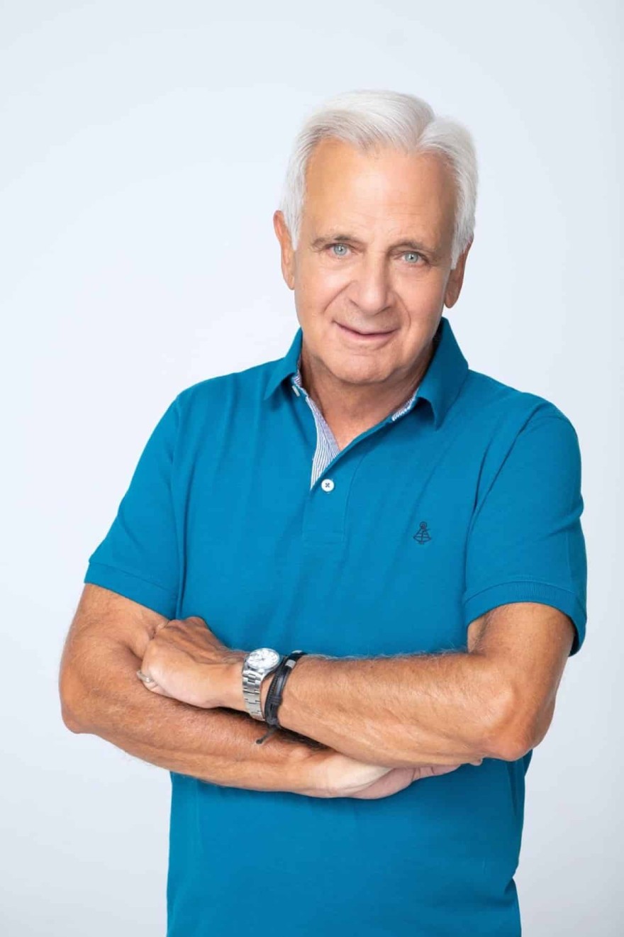 Εκτός Υπηρεσίας - Ο ηθοποιός της σειράς 