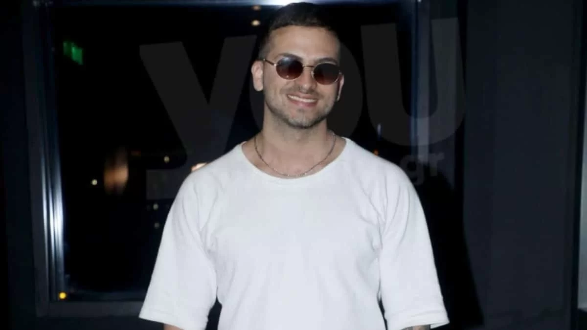 Παθιασμένα φιλιά για τον Στέλιο Λεγάκη και την εγκυμονούσα σύντροφό του, Ειρηάννα - Είναι τρελά ερωτευμένοι