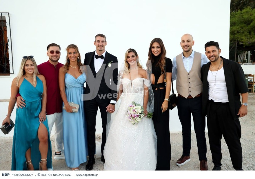 Οι πρώην παίκτες του Survivor στο γάμο της Χρυσαείδη