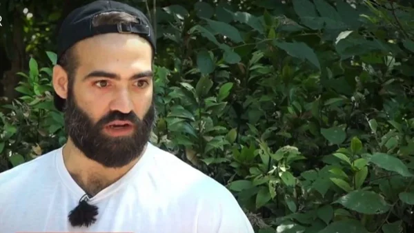 «Καιρός ήταν!» - Η αφοπλιστική απάντηση του Γιώργου Τσιαντούλα για το γκέι φιλί στην τηλεόραση