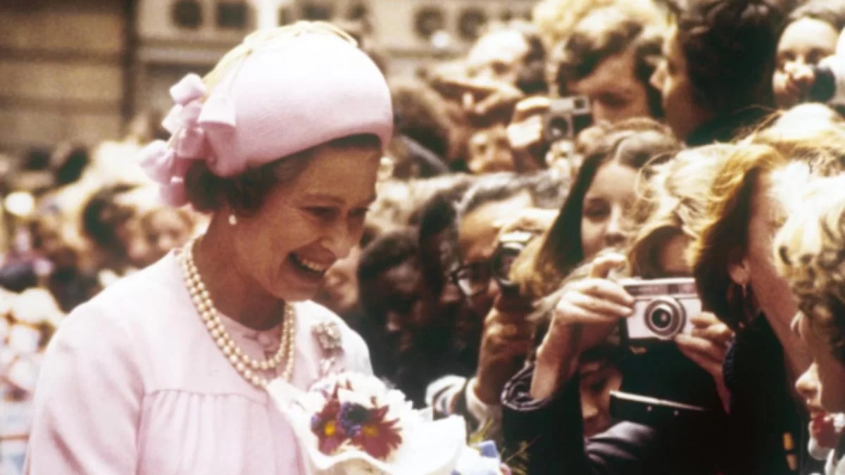 Η αμύθητη περιουσία δισεκατομμυρίων δολαρίων που θα κληρονομήσει ο Κάρολος - Όλη η αλήθεια