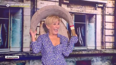 Επική η "εισβολή" της Χρύσας Ρώπα στο Καλό Μεσημεράκι - «Έπρεπε να είμαι 55 χρόνια νεότερη»