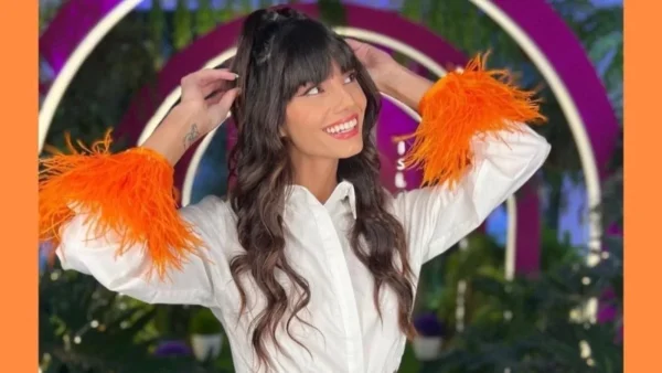 ΣΚΑΙ: Η ανακοίνωση για το Love Island μια εβδομάδα πριν επιστρέψει η Ηλιάνα Παπαγεωργίου στην Ελλάδα