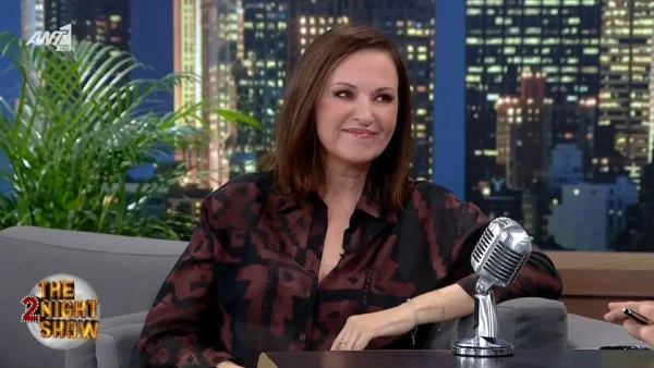 Δεν λέει ποτέ το πραγματικό της επίθετο δημόσια - Τι κρύβεται πίσω από το όνομα της Κοραλίας Καράντη