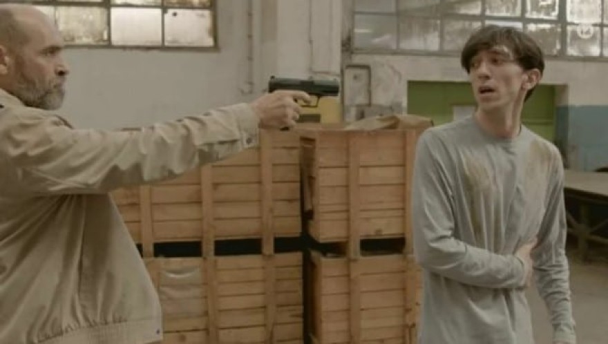 Παγιδευμένοι Spoiler μεγατόνων: Νεκρός ο μπαμπάς της Άννας