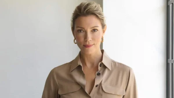 Οι επώνυμες τσάντες και τα επώνυμα αφεντικά τους: Αυτή της Βίκυς Καγιά αγγίζει τα 7.000 ευρώ