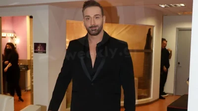 Δεν μοιάζουν σχεδόν καθόλου - Αυτός είναι ο πατέρας του Νίκου Κοκλώνη