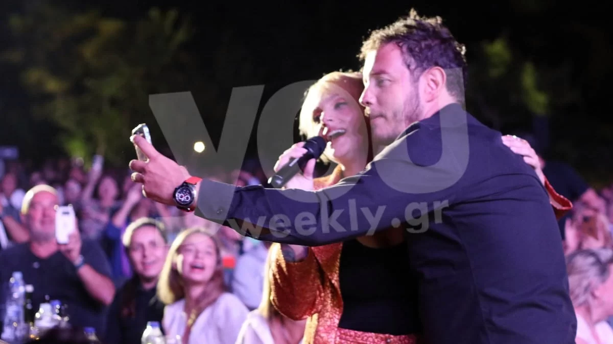 Ανέβηκαν μαζί στη σκηνή - Αποκλειστικές φωτογραφίες της Ελεονώρας Ζουγανέλη με τον Σπύρο Δημητρίου στο Θέατρο Άλσος