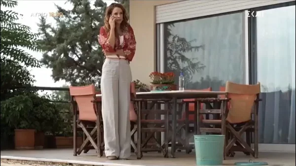 Άγρια Γη (12/10): Μπορεί να μην χώρισε αλλά την προσεγγίζει ο... - Ανατροπή στη ζωή της Ελπίδας