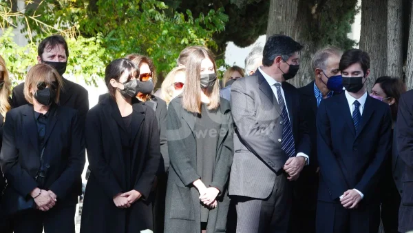 Φανερά συγκινημένος ο σύζυγoς της Φώφης Γεννηματά, Ανδρέας Τσούνης - Βίντεο από το πολιτικό μνημόσυνο